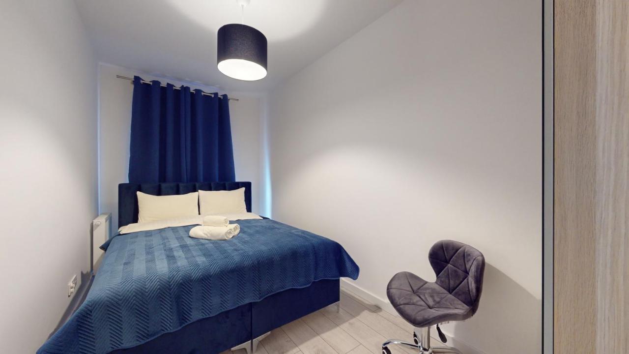 Family House Near The Market Square -Perfect For Family & Business Stays - Ksiecia Witolda Street 500 Steps To Market Square - 2 Bedrooms,2 Parking Places 弗罗茨瓦夫 外观 照片