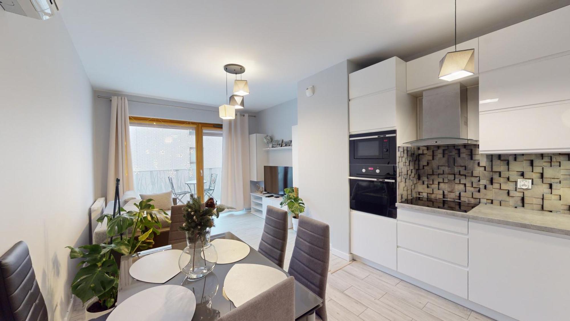 Family House Near The Market Square -Perfect For Family & Business Stays - Ksiecia Witolda Street 500 Steps To Market Square - 2 Bedrooms,2 Parking Places 弗罗茨瓦夫 外观 照片